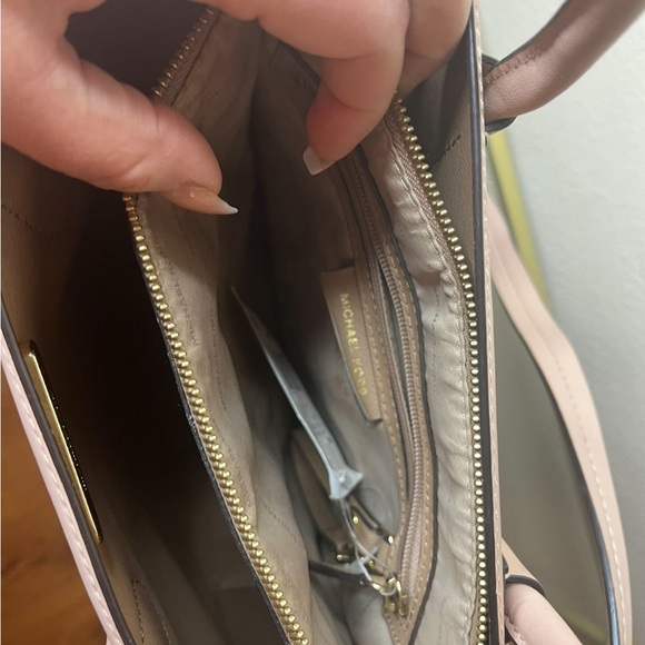Baby pink, Michael Kors satchel with gold features. - Picture 5 of 7